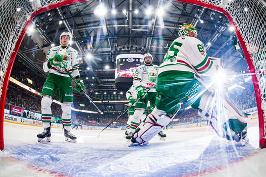 Rögles Samuel Jonsson, Valtteri Kemiläinen och målvakt