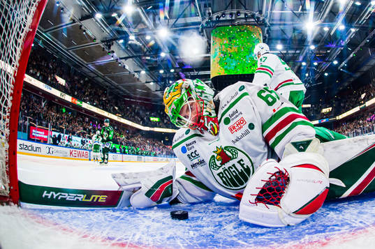 Rögles målvakt Christoffer Rifalk deppar