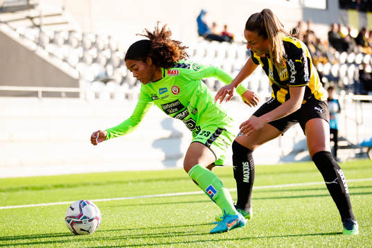Kristianstads Evelina Duljan och Häckens Johanna Ryttning