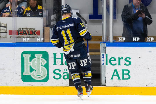 s Simon Önerud åker in i utvisningsbåset