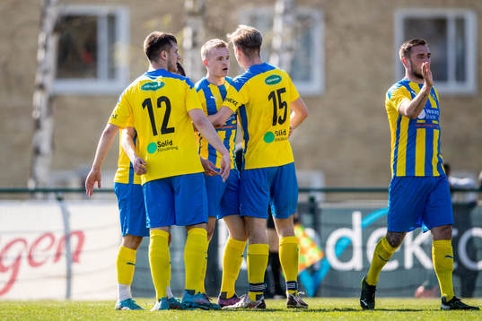 Eskilsminnes Filip Lundeberg jublar