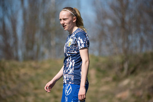 IFK Göteborgs Felicia Holmberg innan fotbollsmatchen i