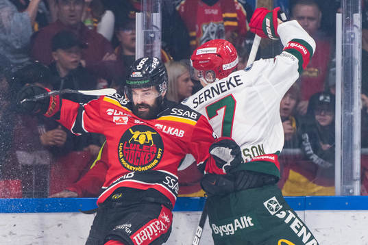 Luleås Linus Fröberg och Frölundas Simon Edvinsson