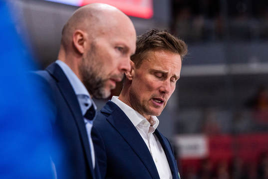 Frölundas tränare Roger Rönnberg deppar