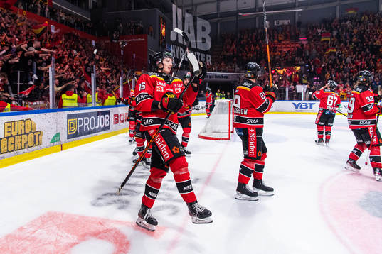 Luleås Carl Mattsson jublar