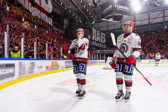 Frölundas Karl Henriksson och Mattias Norlinder deppar