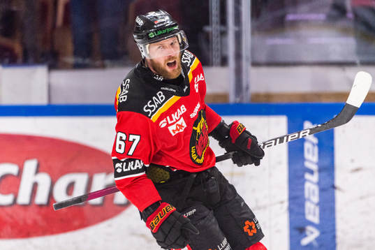 Luleås Linus Omark jublar