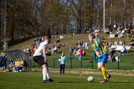 under fotbollsmatchen i division två västra götaland