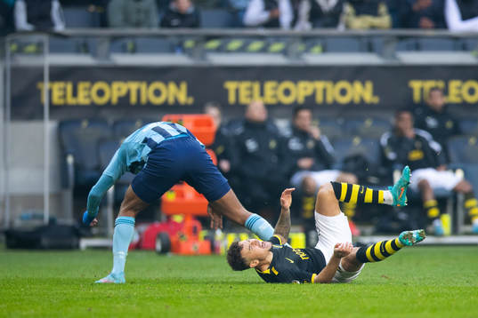 s Jordan Larsson och Djurgårdens Isak Hien