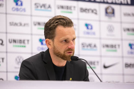 s tränare Bartosz Grzelak