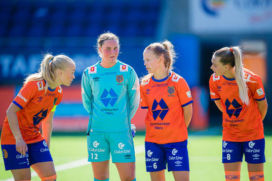 Mette Osvold Muri, Benedicte Lund Berge, Nora Myklebust