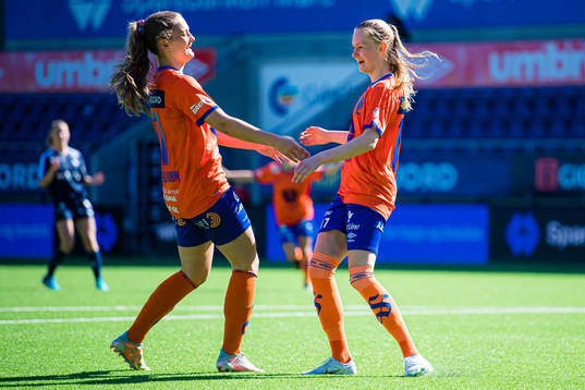 Nora Harnes Håheim of AaFK Fortuna celebrates