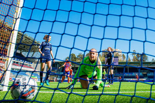Trine Skjelstad Jensen and goalkeeper Julie Abrahamsen of