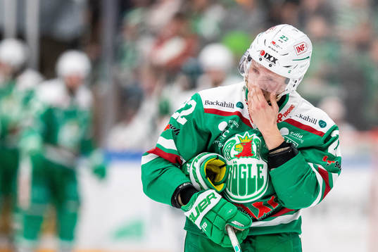 Rögles Samuel Jonsson har ont