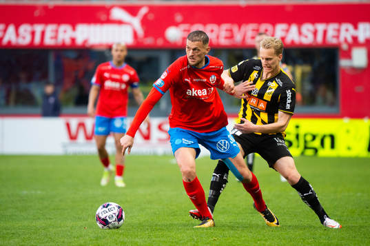 Helsingborgs Albert Ejupi och Häckens Gustav Berggren