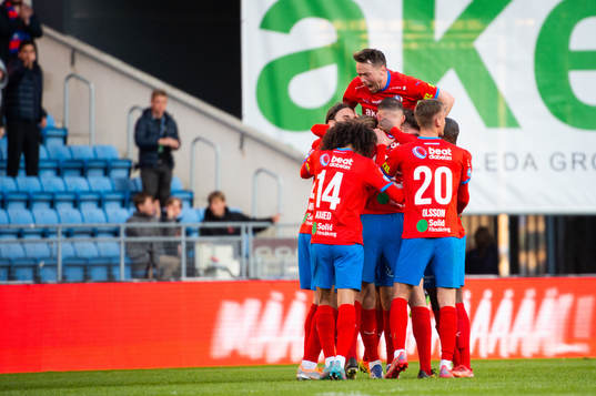 Helsingborgs spelare jublar