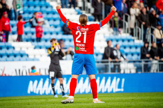 Helsingborgs Charlie Weberg jublar
