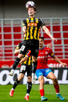 Häckens Lars Olden Larsen och Kristoffer Lund Hansen mot