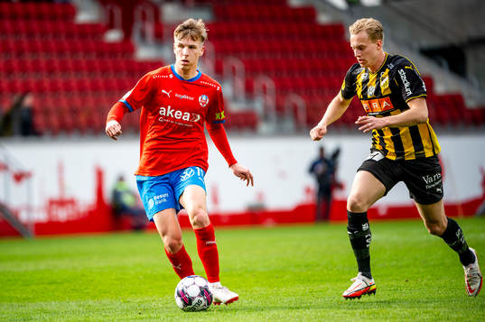 Helsingborgs Lucas Lingman mot Häckens Gustav Berggren
