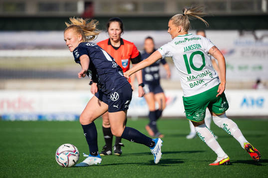 Rosengårds Sofie Bruun Bredgaard och Hammarbys Emma Jansson