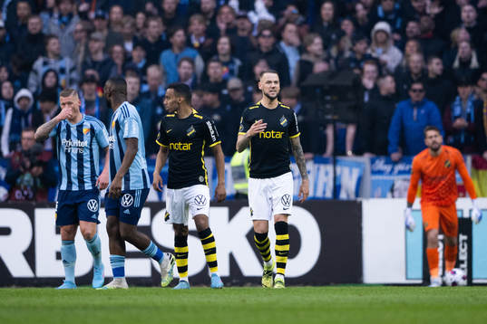 s Alexander Milosevic reagerar