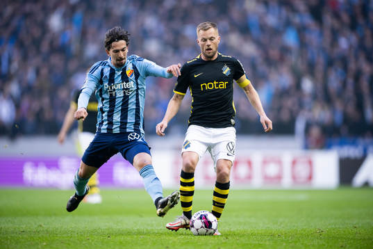 s Sebastian Larsson