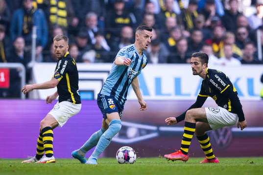 s Sebastian Larsson och Zachary Elbouzedi