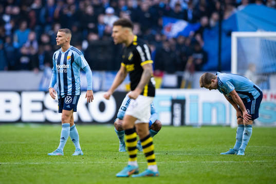 Djurgårdens Elias Andersson och Hampus Finndell deppar