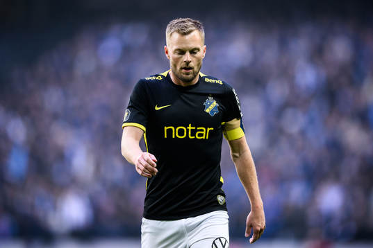 s Sebastian Larsson