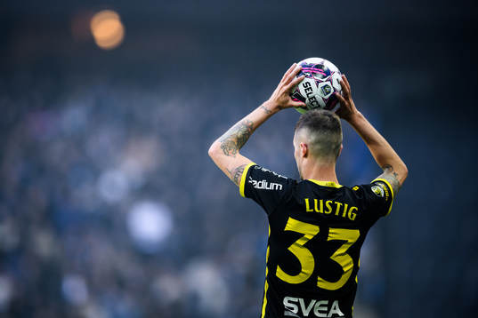 s Mikael Lustig