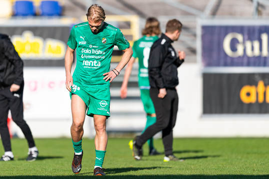 Ljungskiles Linus Tornblad deppar