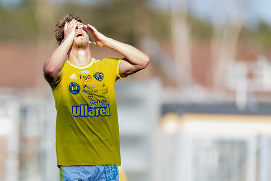 Falkenbergs Robin Hofsö deppar