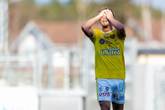 Falkenbergs Robin Hofsö deppar