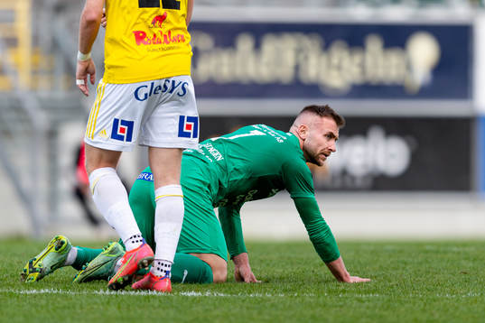 Ljungskiles Arlind Kalaja deppar