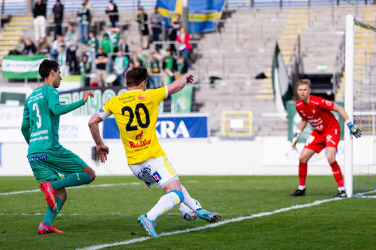 Ljungskiles Daniel Garcia Olsson och Falkenbergs Linus Dahl
