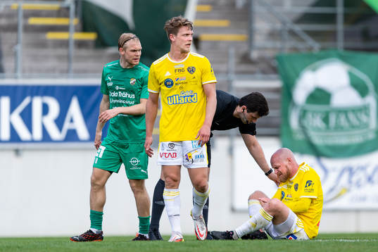 Falkenbergs Christoffer Carlsson har ont