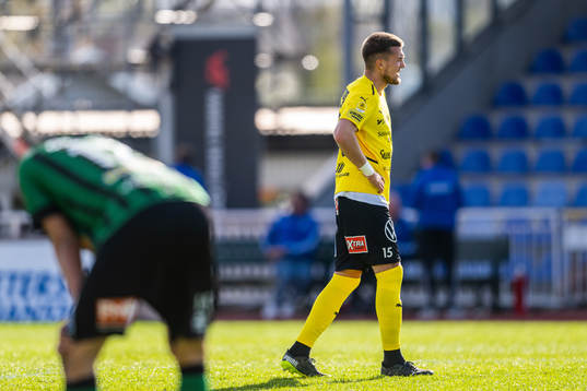 Mjällbys Ivan Kričak deppar