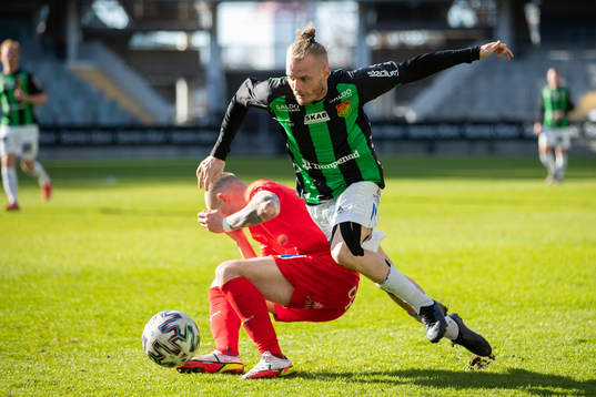 GAIS Jonas Lindberg och Åtvidabergs Josh Bragg
