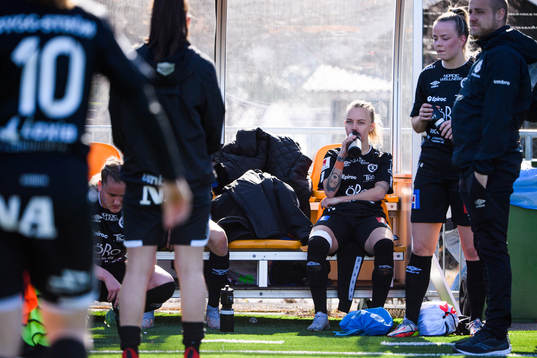 Örebros Nathalie Hoff Persson deppar