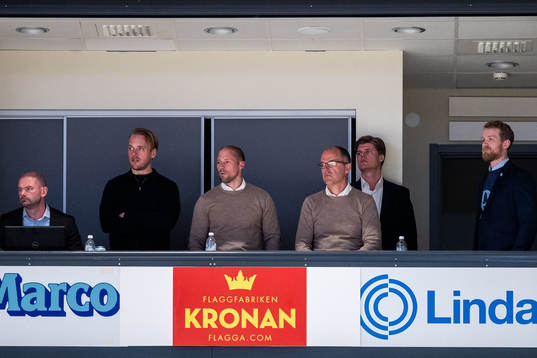 Rögles sportchef Chris Abbott, klubbdirektör Daniel Koch,