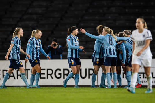 Djurgårdens Lova Lundin jublar