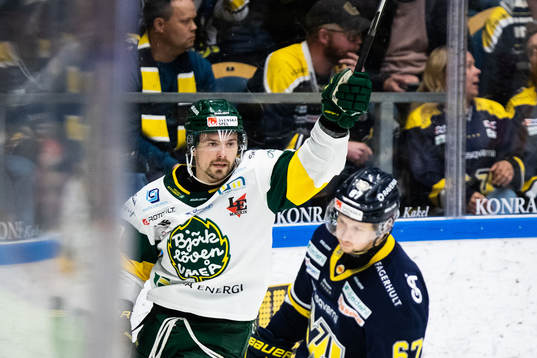 Bläddra bland fler bilder av Ishockey, Hockeyallsvenskan, Final 2, HV71 - Björklöven