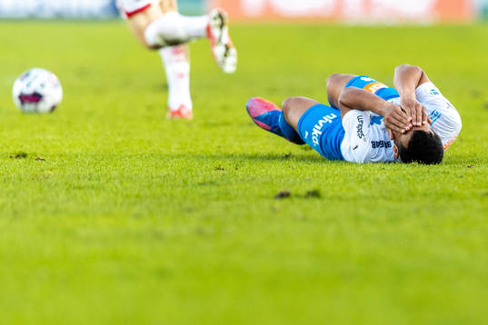 Värnamos Wenderson Oliveira do Nascimento har ont