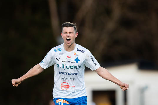 Värnamos Marcus Antonsson jublar