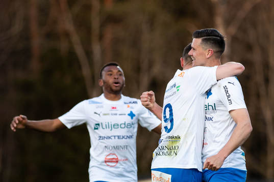 Värnamos Marcus Antonsson jublar