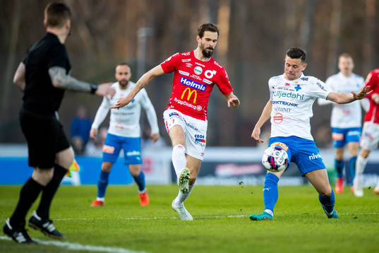 Degerfors Sebastian Ohlsson och Värnamos Marcus Antonsson