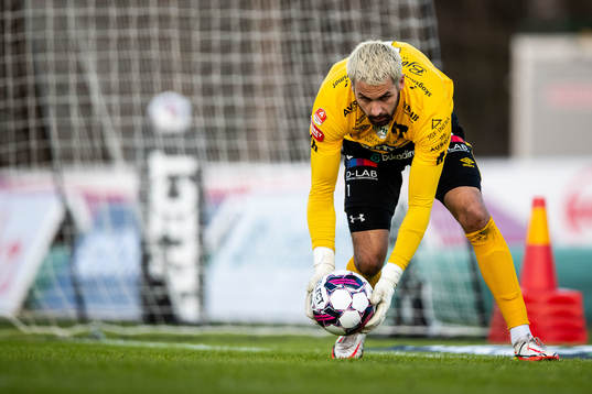 Degerfors målvakt Alfie Malik Whiteman