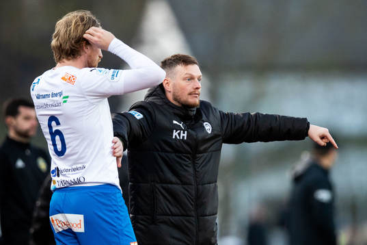 Värnamos Hampus Näsström och tränare Kim Hellberg