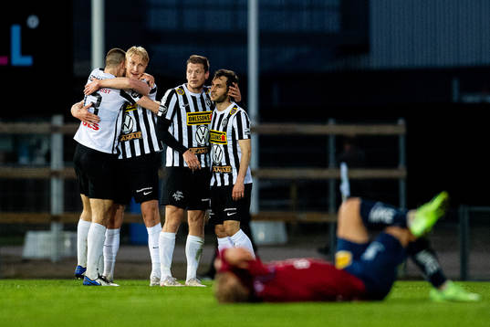 Landskronas spelare jublar