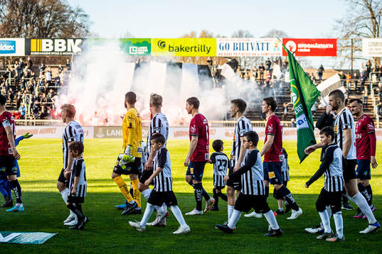 Landskronas och Örgrytes spelare gör entré till